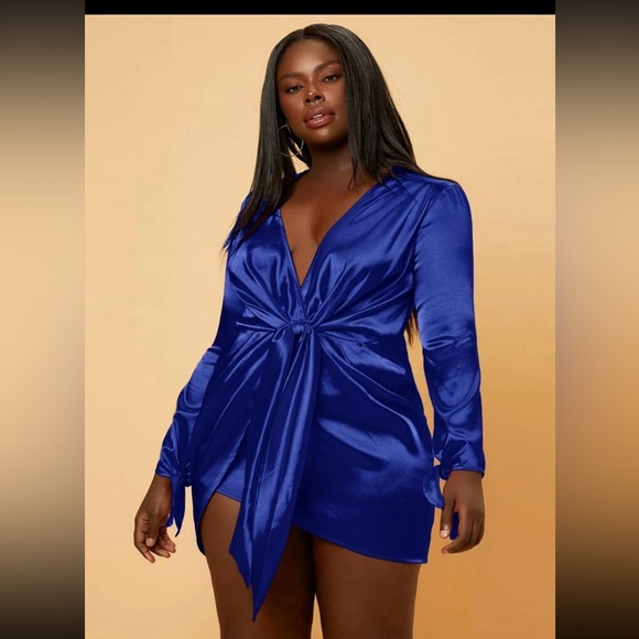 BLUE PLUS SIZED SHEIN DRESS 👗 - Picture 4 of 4